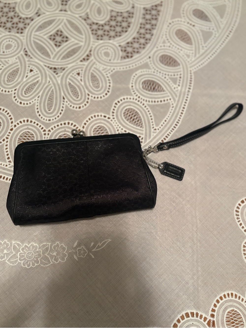 NWOT Coach Women's Black Wristlet Clutch - Elegant Evening Bag - Picture 3 of 7